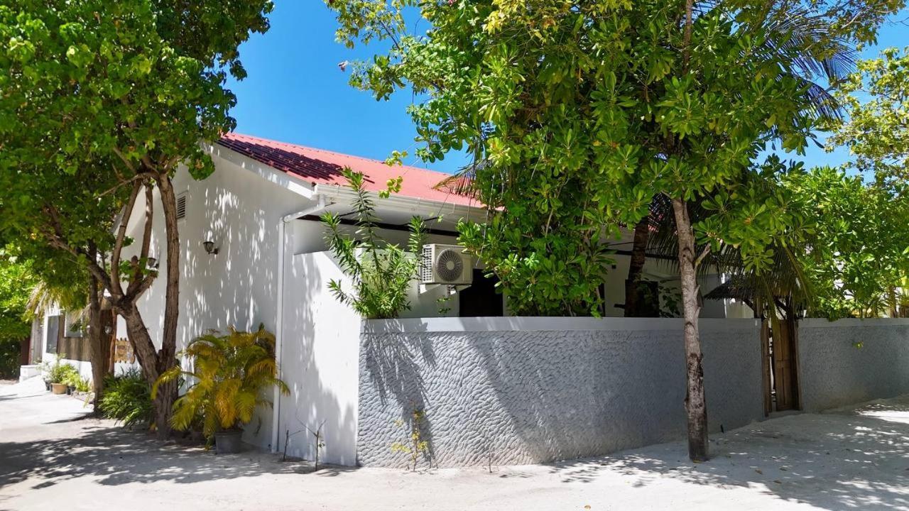 Seascape Retreats Dhigurah Hotel Digura Kültér fotó
