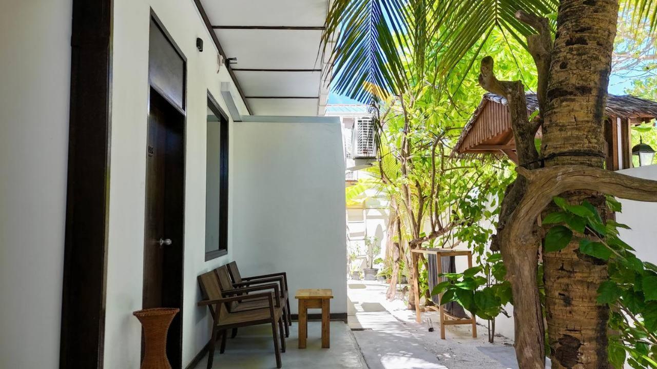 Seascape Retreats Dhigurah Hotel Digura Kültér fotó