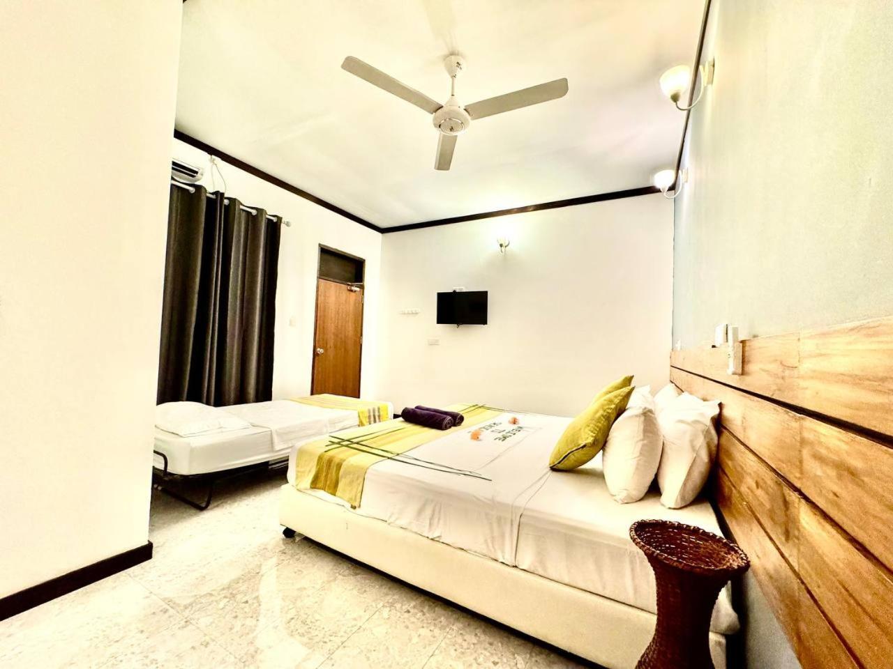 Seascape Retreats Dhigurah Hotel Digura Kültér fotó